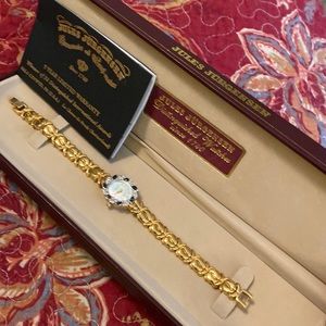 Jules Jürgensen Woman’s Watch with diamonds and sapphires. (Jules Jurgensen)